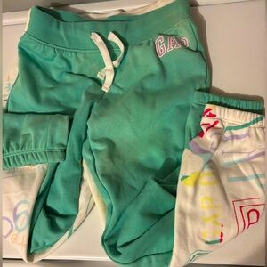 Girl’s Gap SZ M (8) green pink multi bundle 2 pairs Joggers sweatpants joggers